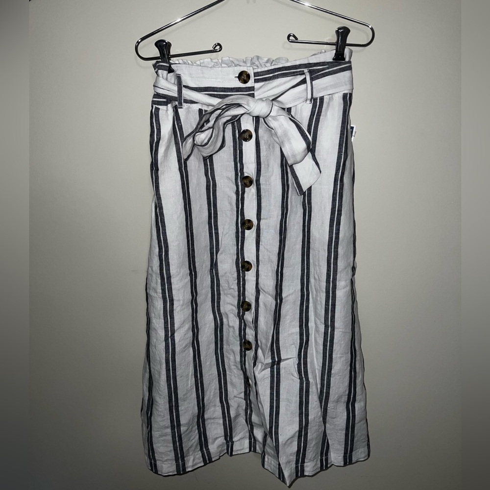 NWT Blue and white striped linen skirt with tie